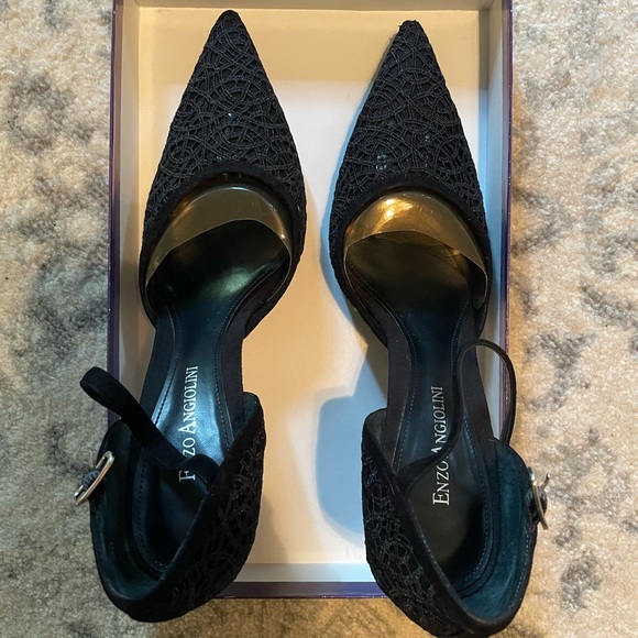 Cute black special occasion shoes, size 8. - Picture 2 of 5